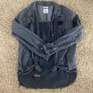 Distressed American eagle button up